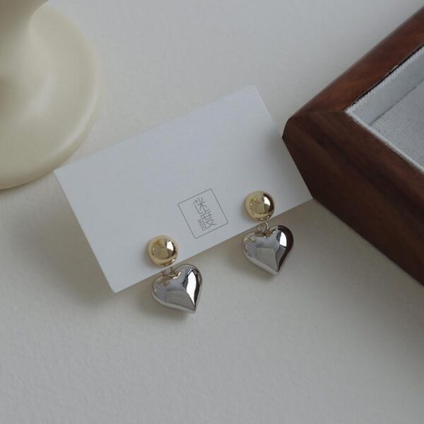 Sterling Silver Needle Sense Three-dimensional Love Contrast Color Ear Studs - Image 4